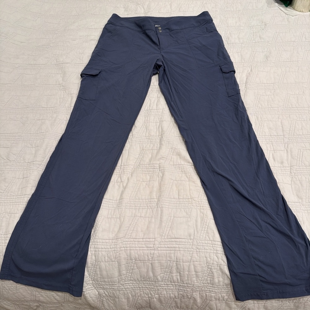 Columbia women’s Navy Snap-Front Outdoor Hiking Pants